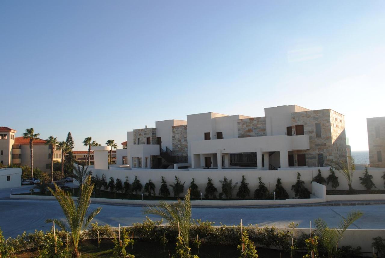 Gold Lagoon Kosher Hotel Paphos Exterior photo
