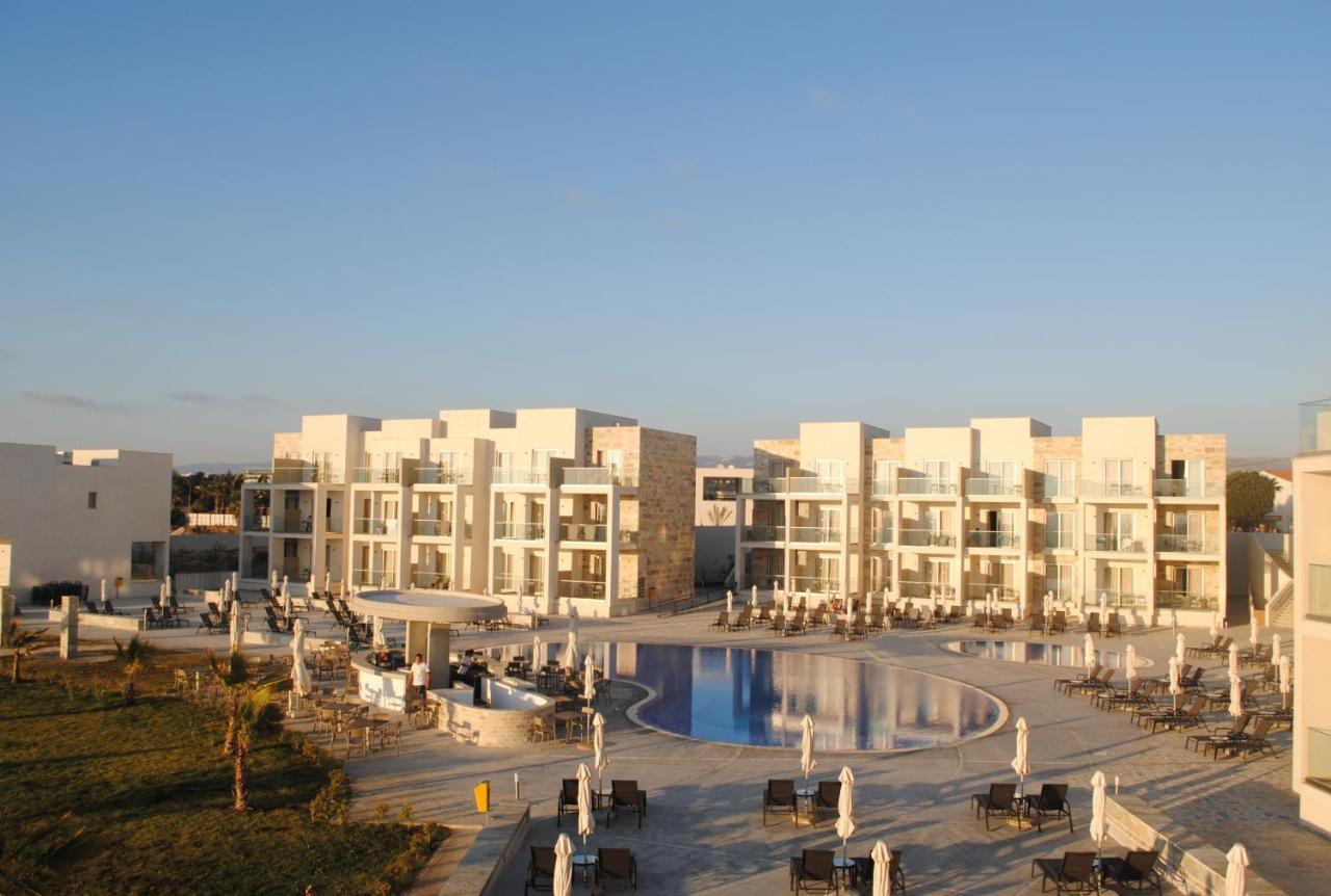 Gold Lagoon Kosher Hotel Paphos Exterior photo